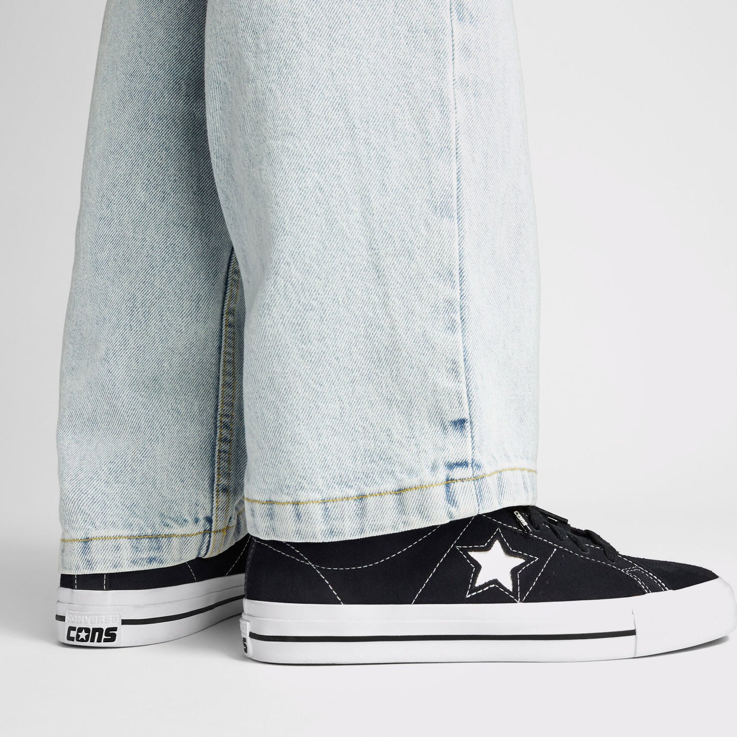 Converse Cons One Star Pro Unisex Siyah Süet Sneaker