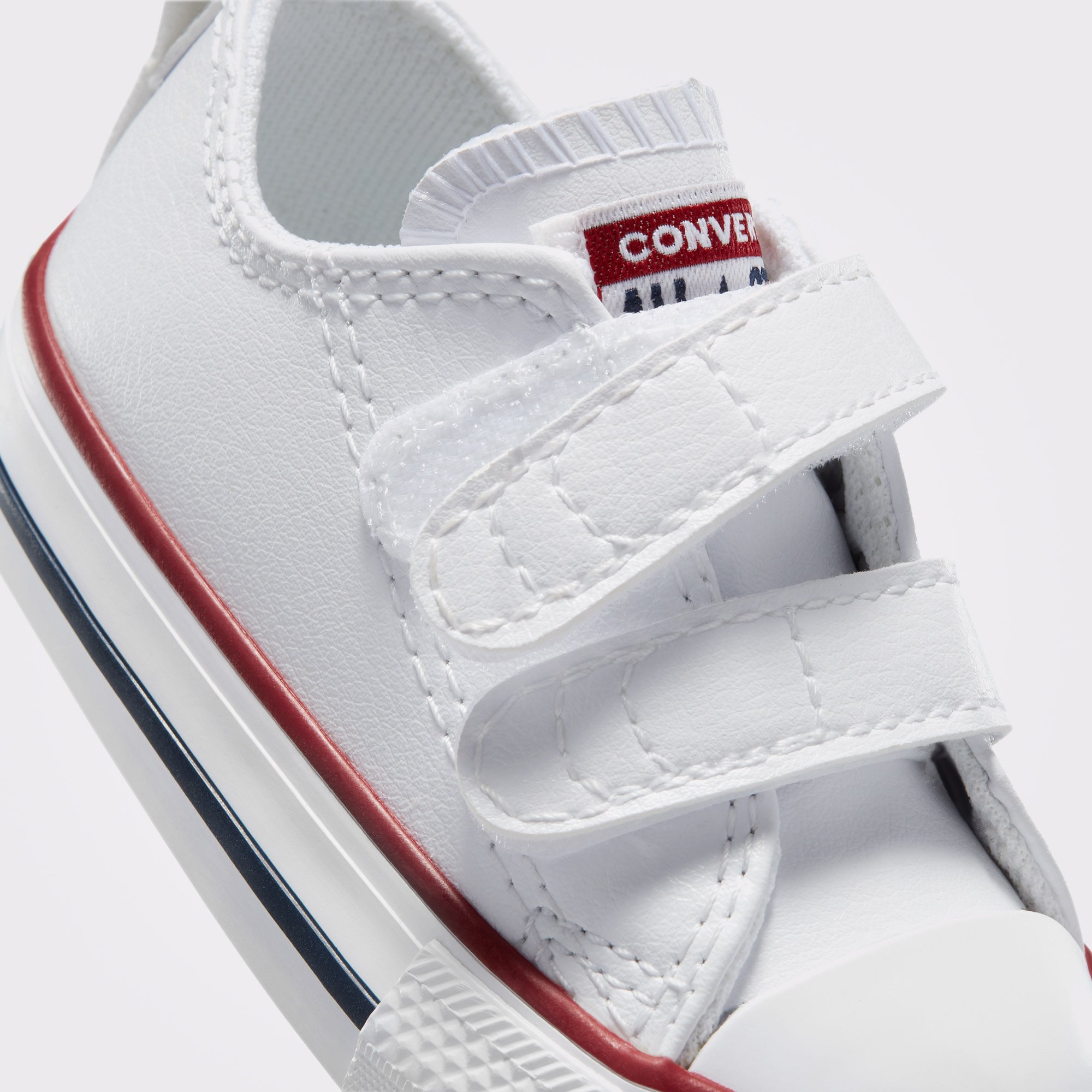 Converse Chuck Taylor All Star 2V Çocuk Beyaz Sneaker