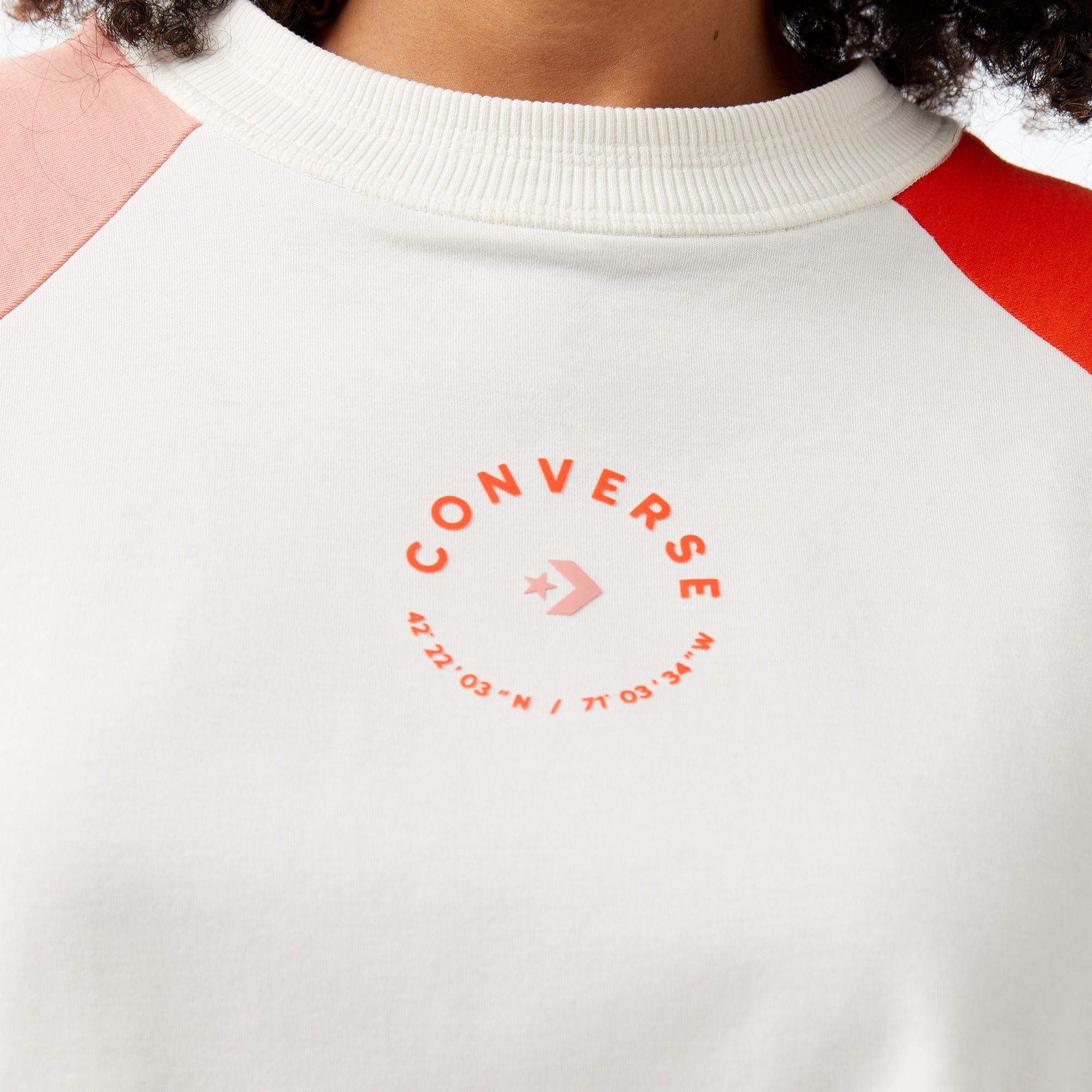 Converse Star Chevron Baskılı Kadın  Krem T-Shirt